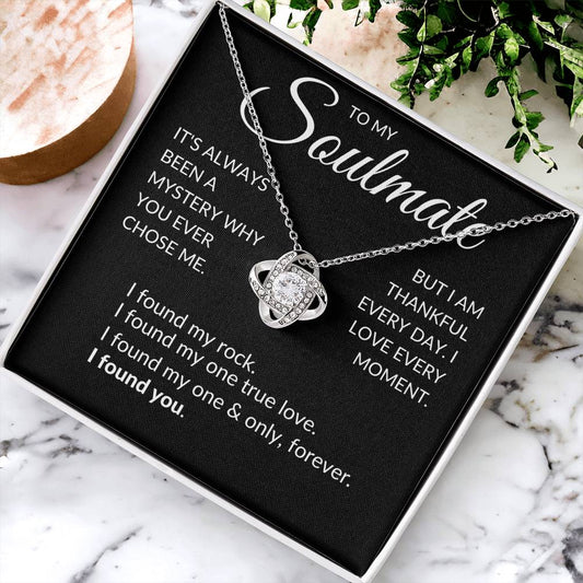 I Found You | Love Knot Necklace