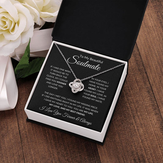 Soulmate In Your Eyes | Love Knot Necklace